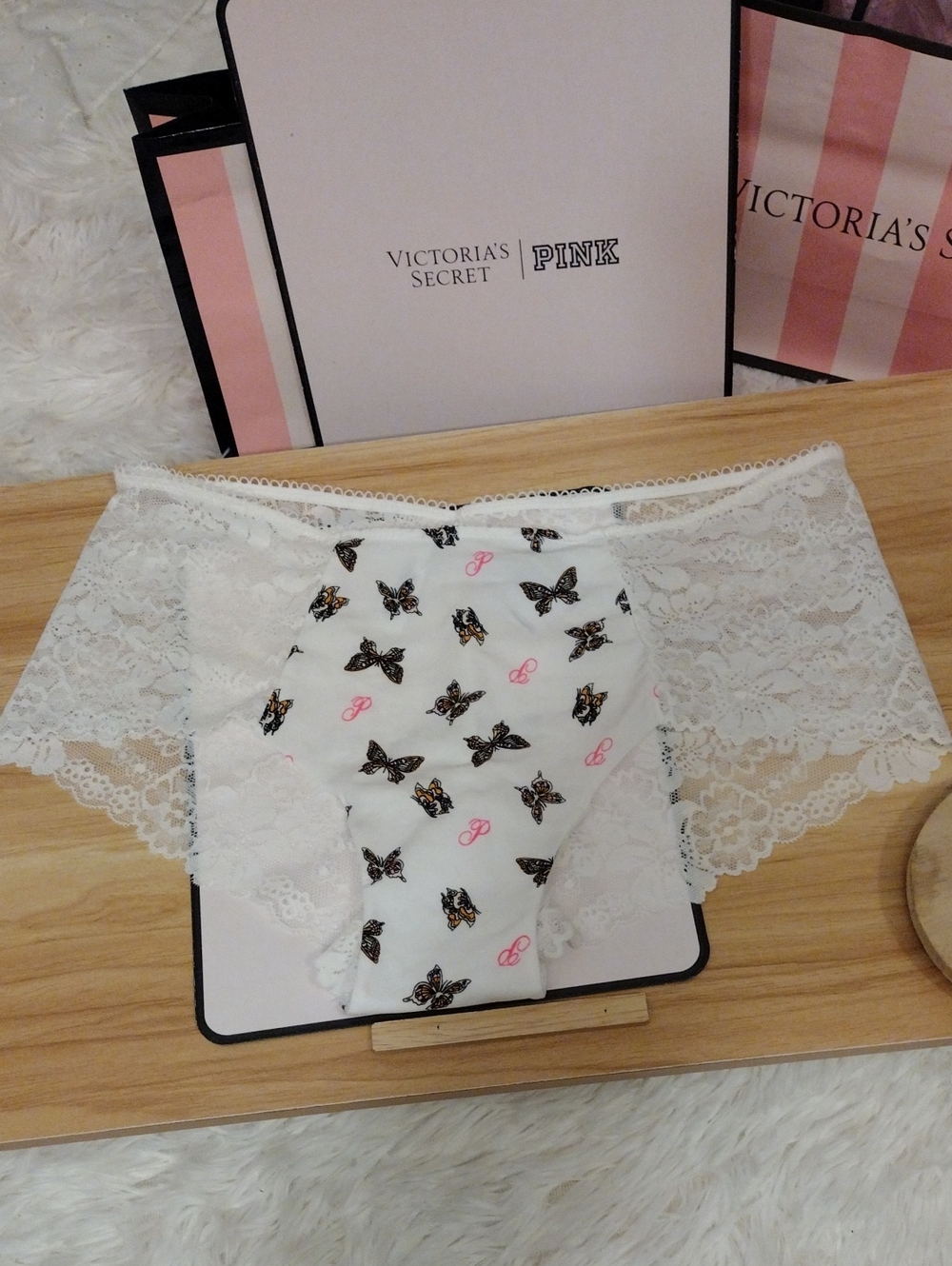 PINK Victoria's Secret White Lace Butterfly Cheeky Panties Medium 🆕